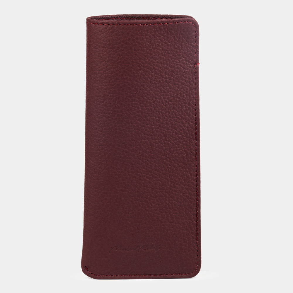 Pocket glasses pouch in bordeaux calfskin, front view, stitched edges