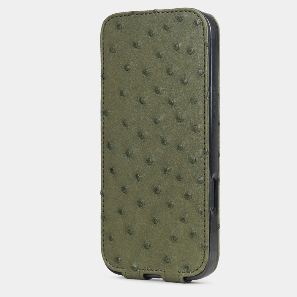 Green Ostrich Case iPhone 17 Air – upright closed view highlighting the magnetic front cover fully protecting the screen, elegant silhouette