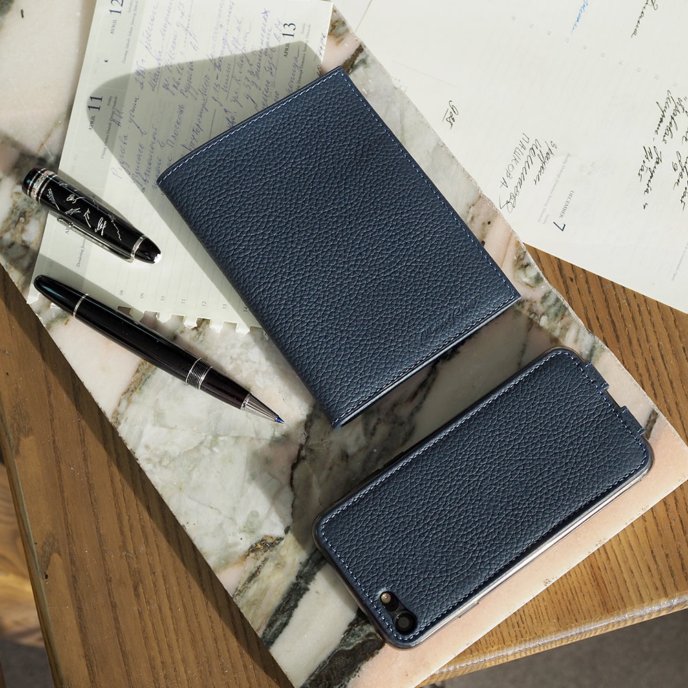 leather passport cover Milano bleu