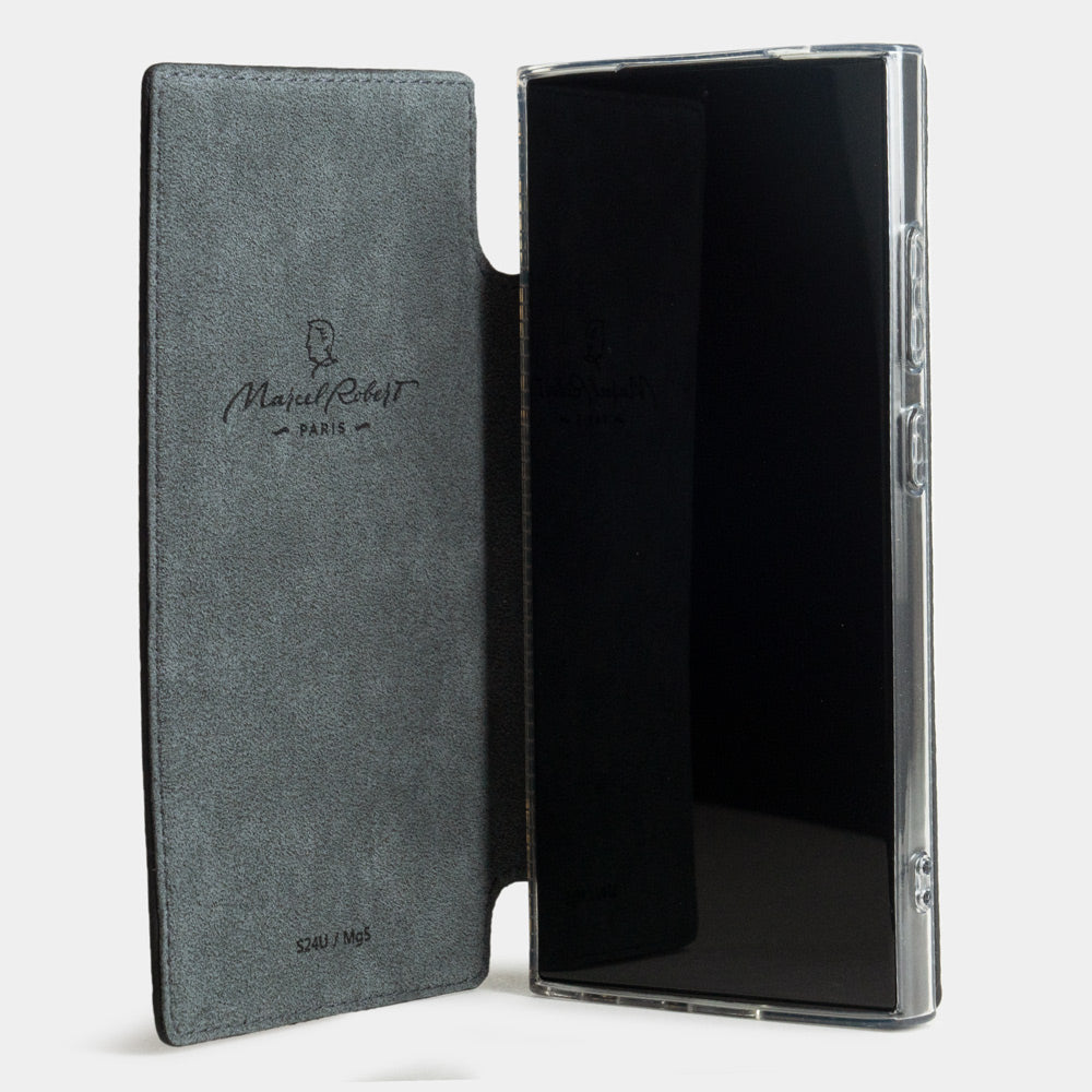 Kalfsleren walletcase Zwart voor Samsung Galaxy S24 Ultra – hoesje plat geopend, met zichtbare beschermende Alcantara®-binnenvoering