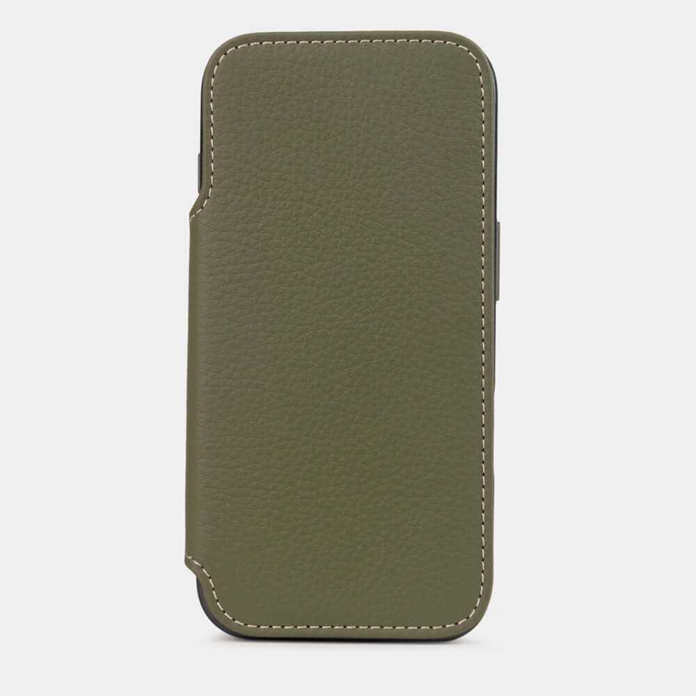 Green Calfskin Wallet Case iPhone 17 – upright closed view highlighting the magnetic front cover fully protecting the screen, elegant silhouette
