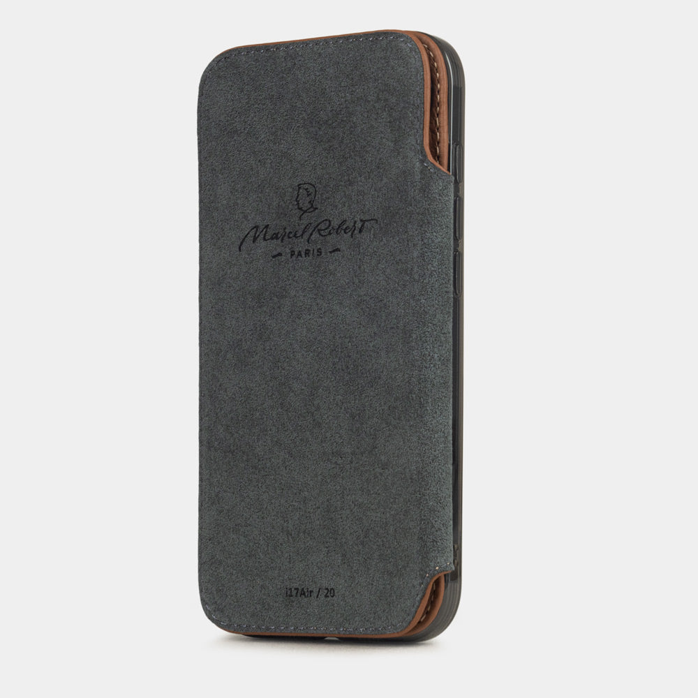 Gold Calfskin Wallet Case iPhone 17 Air - interior view showing grey Alcantara lining with magnetic closure, designed to protect the screen
