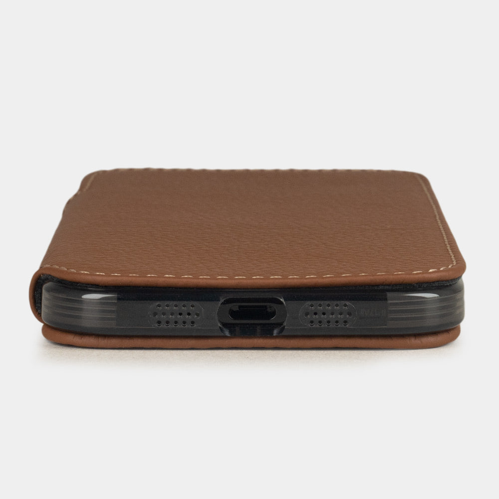 Gold Calfskin Wallet Case iPhone 17 Air - flat side view displaying ultra-thin handcrafted design, USB-C port opening and precise edge finishing
