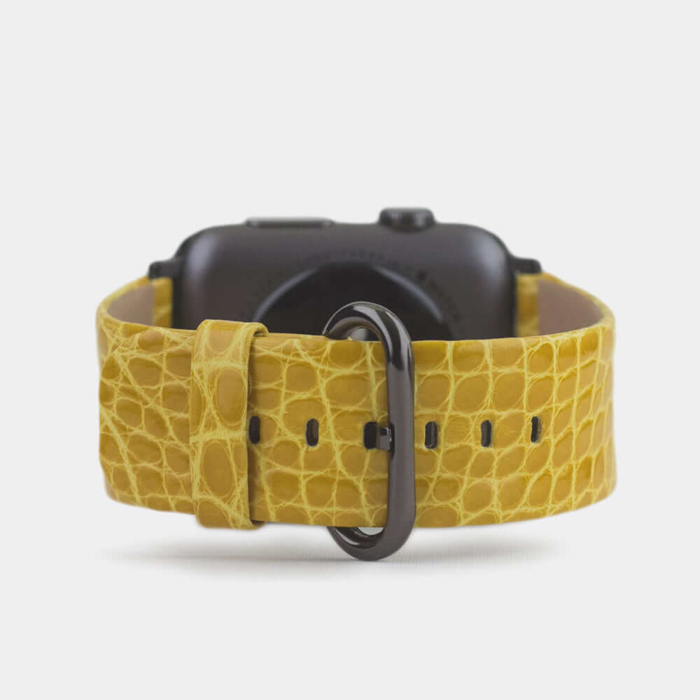 Correa para el Apple Watch 45/46 mm de piel de aligátor brillante en amarillo, con adaptadores y hebilla negros | vista principal
